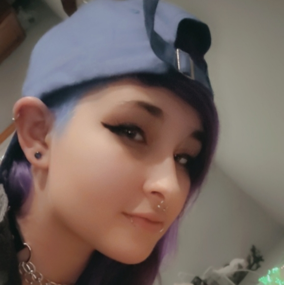 Meet your Posher, Lucid - Picture 3 of 4